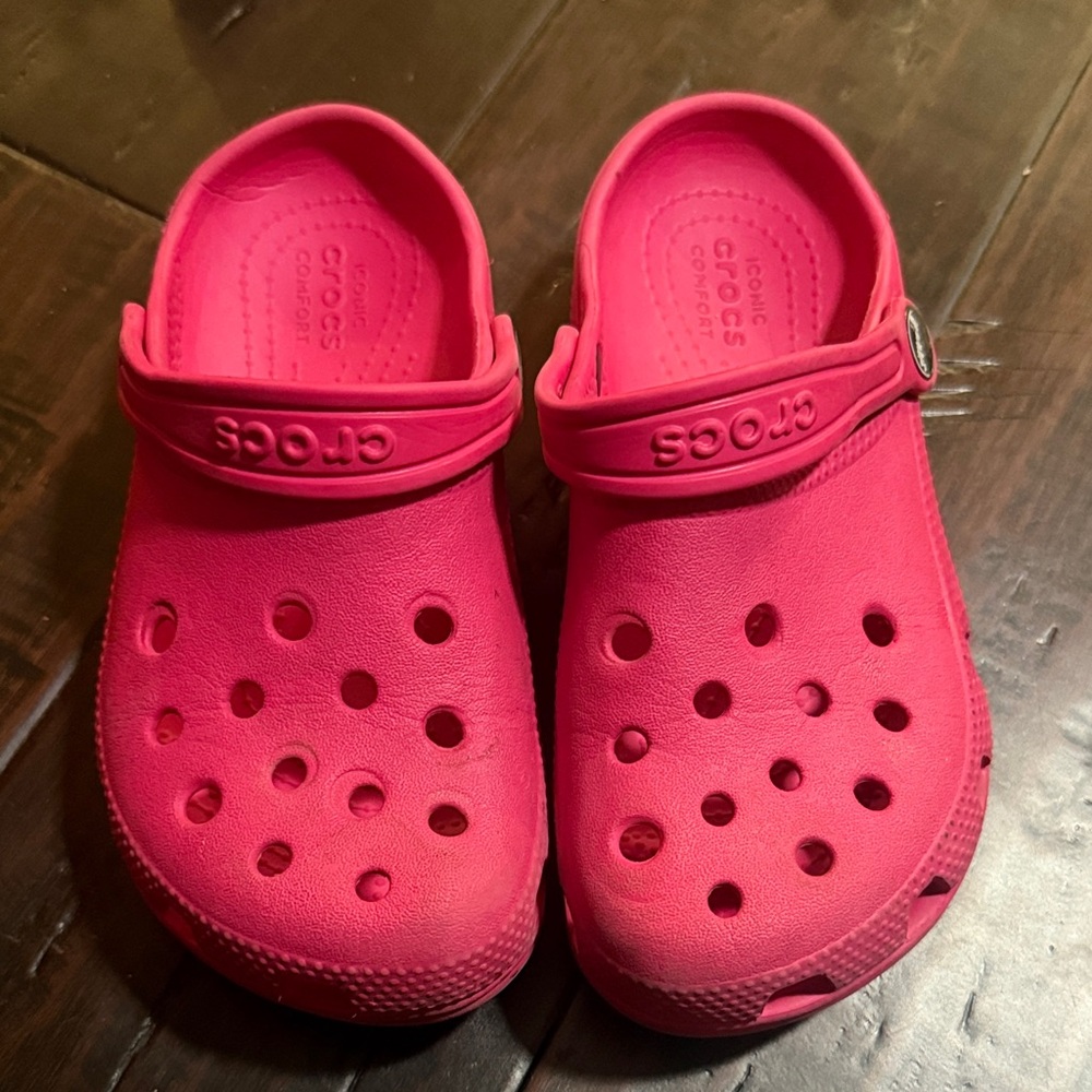 CROCS Kids Vibrant Pink Water Shoes